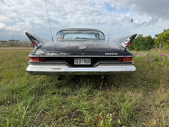 Chrysler Newport 2 of 8