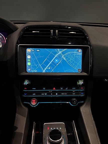 Jaguar F-PACE 14 of 16