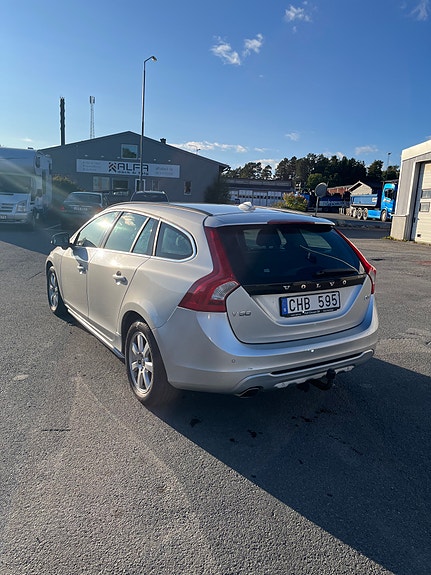 Volvo V60 4 of 7