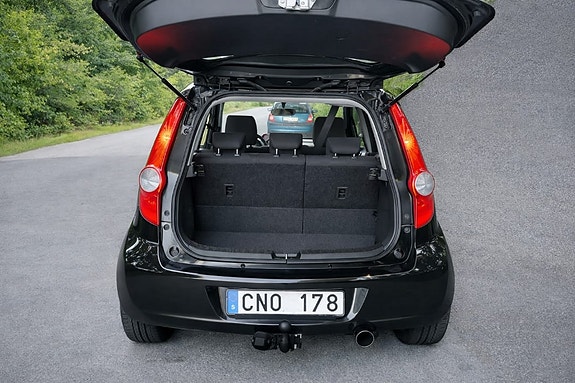 Opel Agila 4 of 5