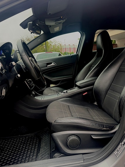 Mercedes-Benz A180 8 of 10