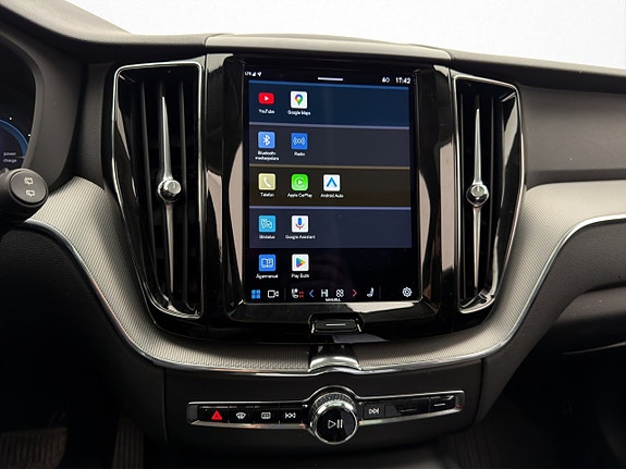 Volvo XC60 25 of 27