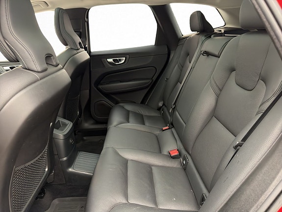 Volvo XC60 17 of 27