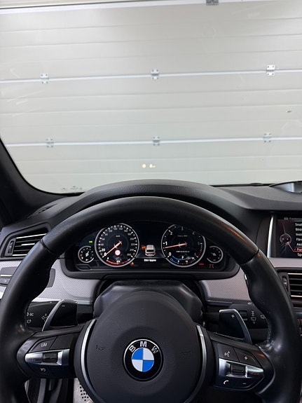 BMW M550d 5 of 5