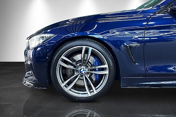 BMW 440i 4 of 5
