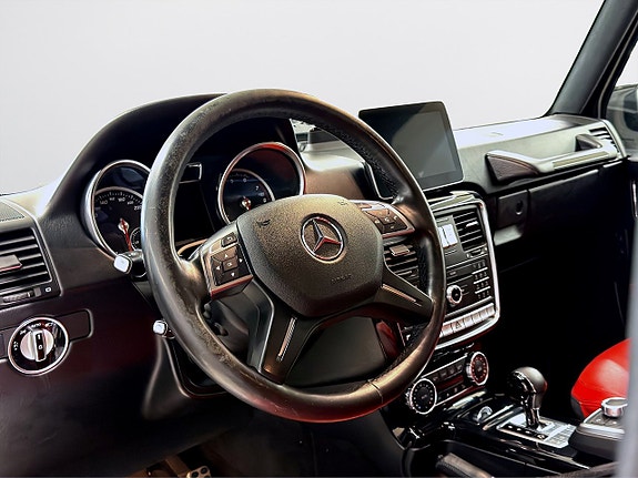 Mercedes-Benz G500 17 of 19