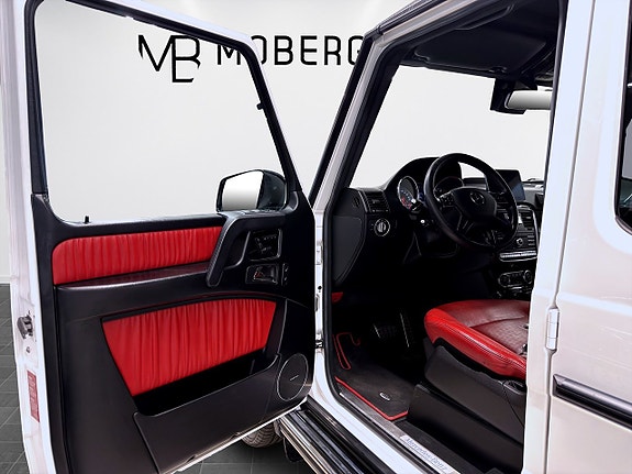 Mercedes-Benz G500 13 of 19