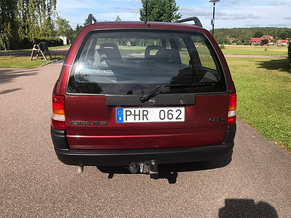 Opel Astra 3 of 5