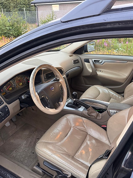 Volvo XC70 4 of 7