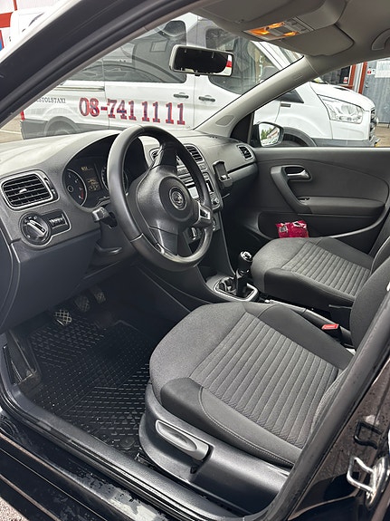 Volkswagen Polo 3 of 5
