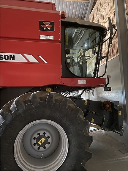 Massey Ferguson 7244 2 of 5