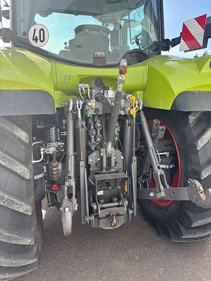 CLAAS 630 Arion 3 of 5