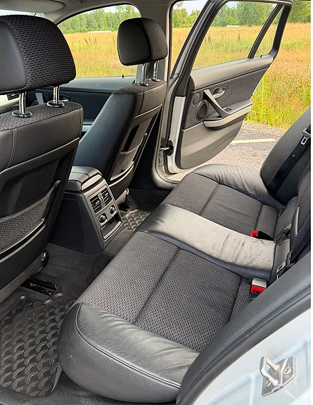 BMW 320d 9 of 9