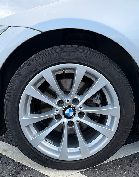 BMW 320d 5 of 9
