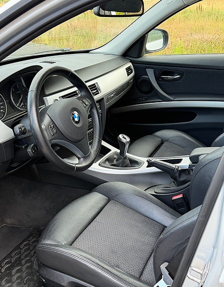 BMW 320d 8 of 9