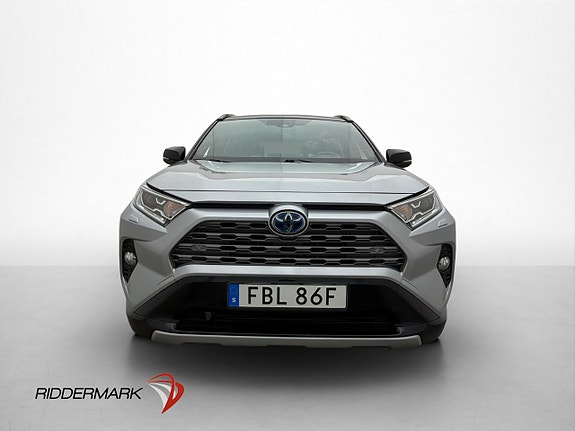 Toyota RAV4 2 of 5