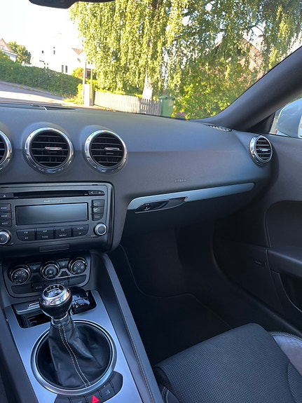 Audi TT 9 of 12