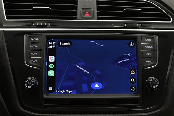Volkswagen Tiguan 21 of 27