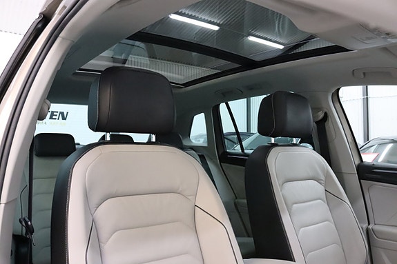 Volkswagen Tiguan 14 of 27