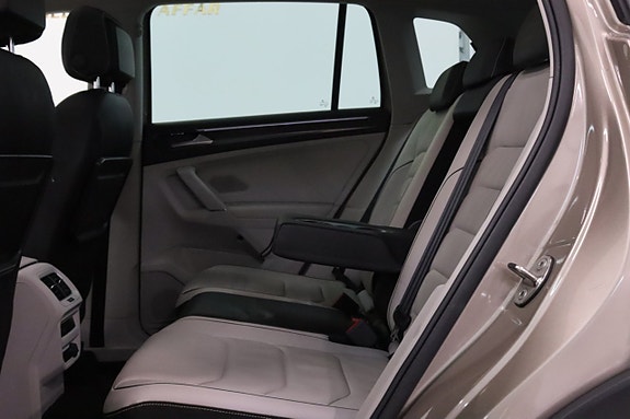 Volkswagen Tiguan 24 of 27