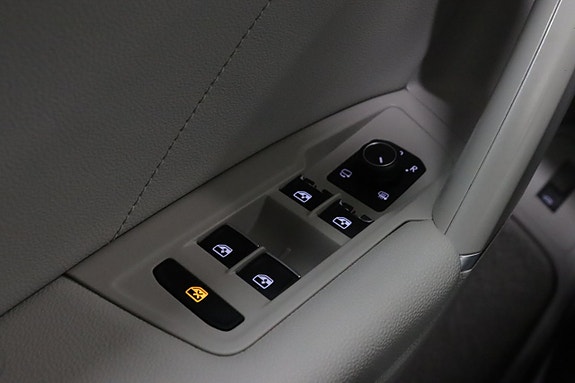 Volkswagen Tiguan 18 of 27