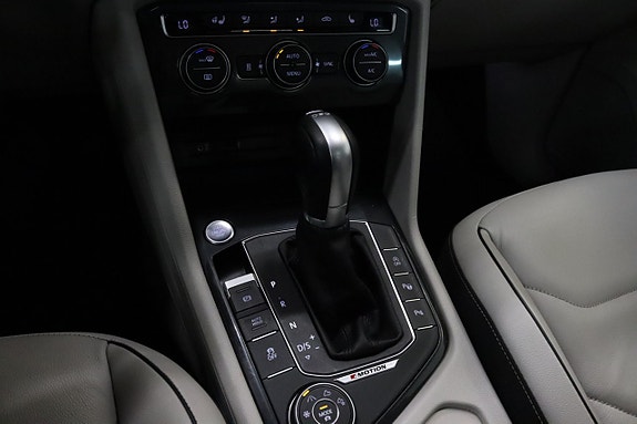 Volkswagen Tiguan 23 of 27