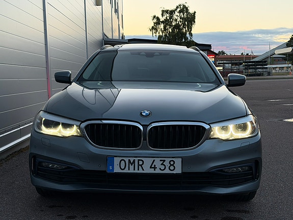 BMW 520d 4 of 10