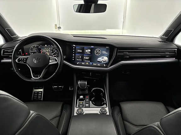 Volkswagen Touareg 5 of 5