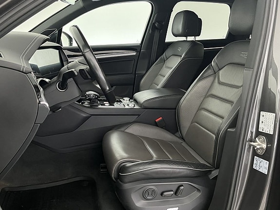 Volkswagen Touareg 19 of 27