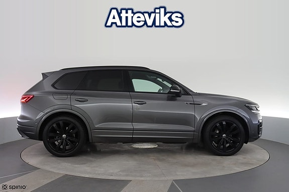 Volkswagen Touareg 2 of 27