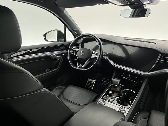 Volkswagen Touareg 6 of 27