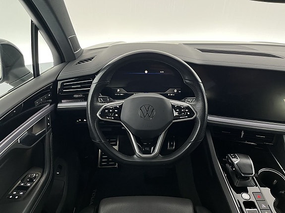 Volkswagen Touareg 7 of 27
