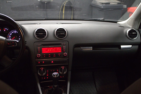 Audi A3 9 of 12