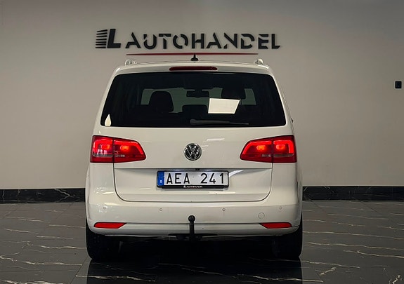 Volkswagen Touran 5 of 5