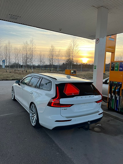 Volvo V60 6 of 10