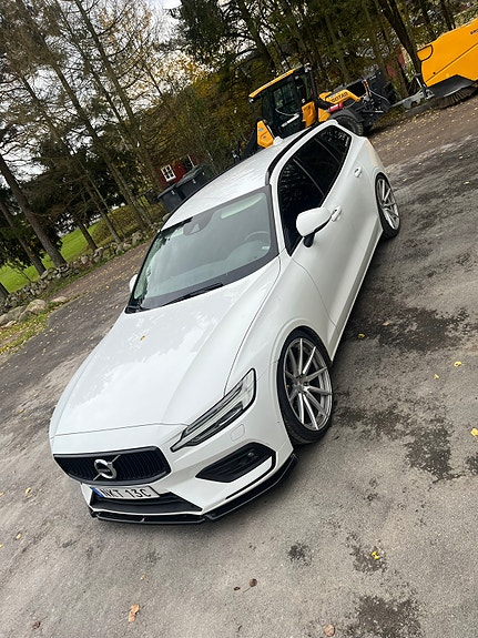 Volvo V60 5 of 10