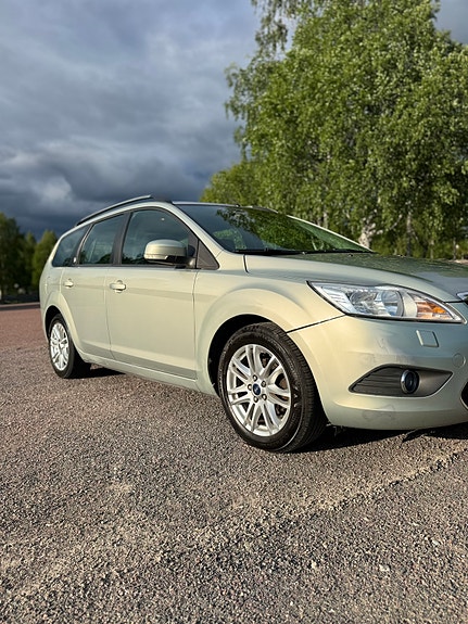 Ford Focus 8 of 11