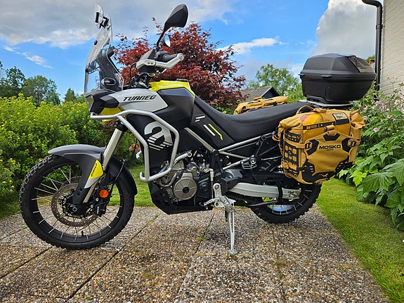 Aprilia TUAREG 660 2 of 5