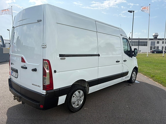 Opel Movano 2 of 5