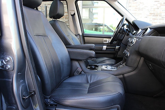 Land Rover Discovery 4 29 of 30