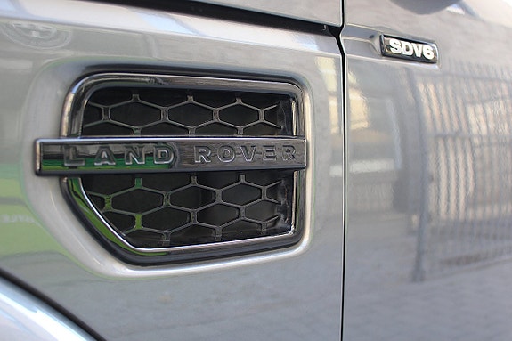 Land Rover Discovery 4 19 of 30