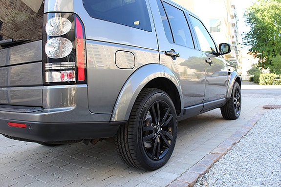 Land Rover Discovery 4 15 of 30