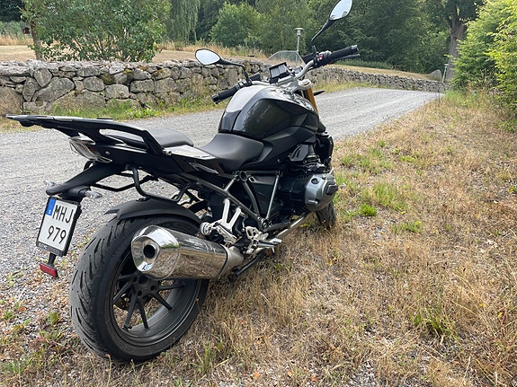BMW R 1200 R 4 of 5
