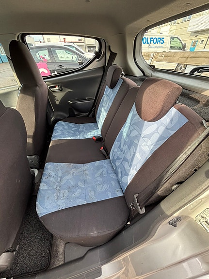 Suzuki Alto 4 of 5