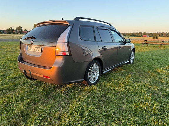 Saab 9-3 4 of 5