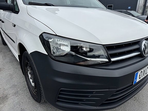 Volkswagen Caddy Maxi 20 of 20
