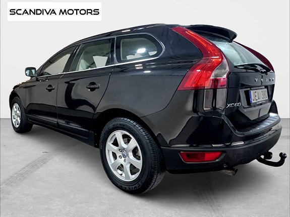 Volvo XC60 11 of 21