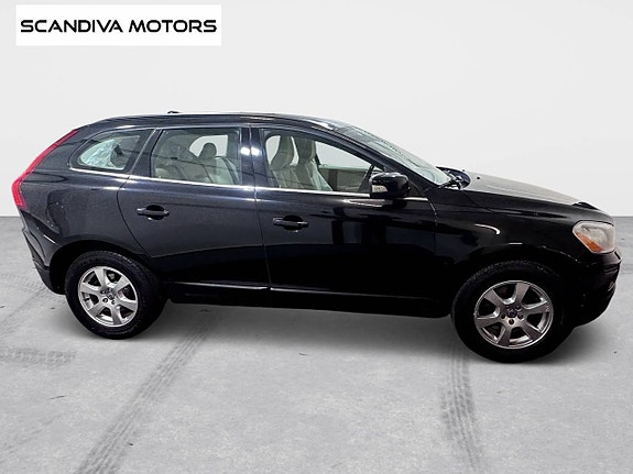 Volvo XC60 6 of 21
