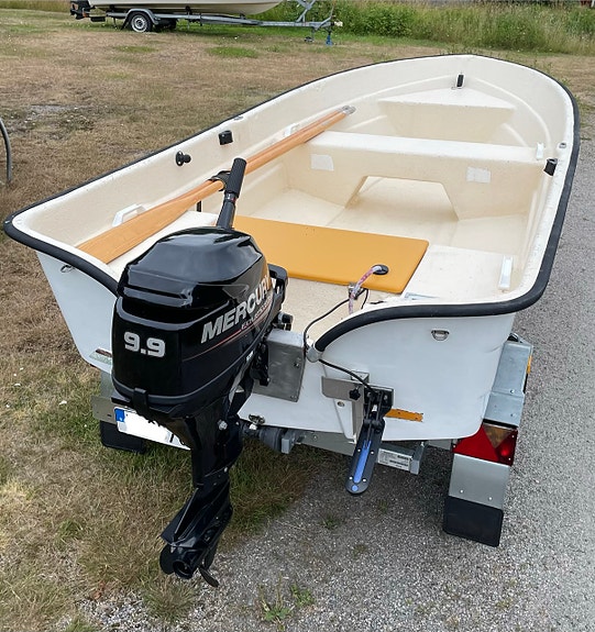 Crescent 405, Mercury 4-takt 9,9hk med 80km/h-trailer 3 of 4