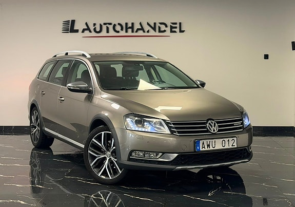 Volkswagen Passat Alltrack 3 of 5